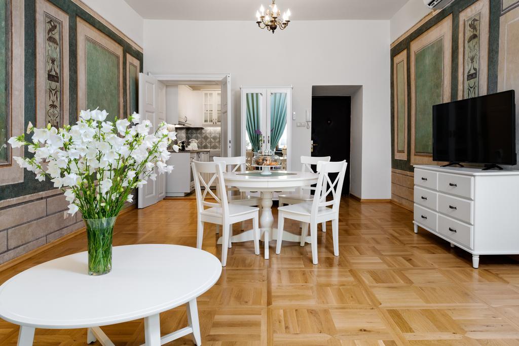 P&J Luxury Apartments 크라쿠프 외부 사진