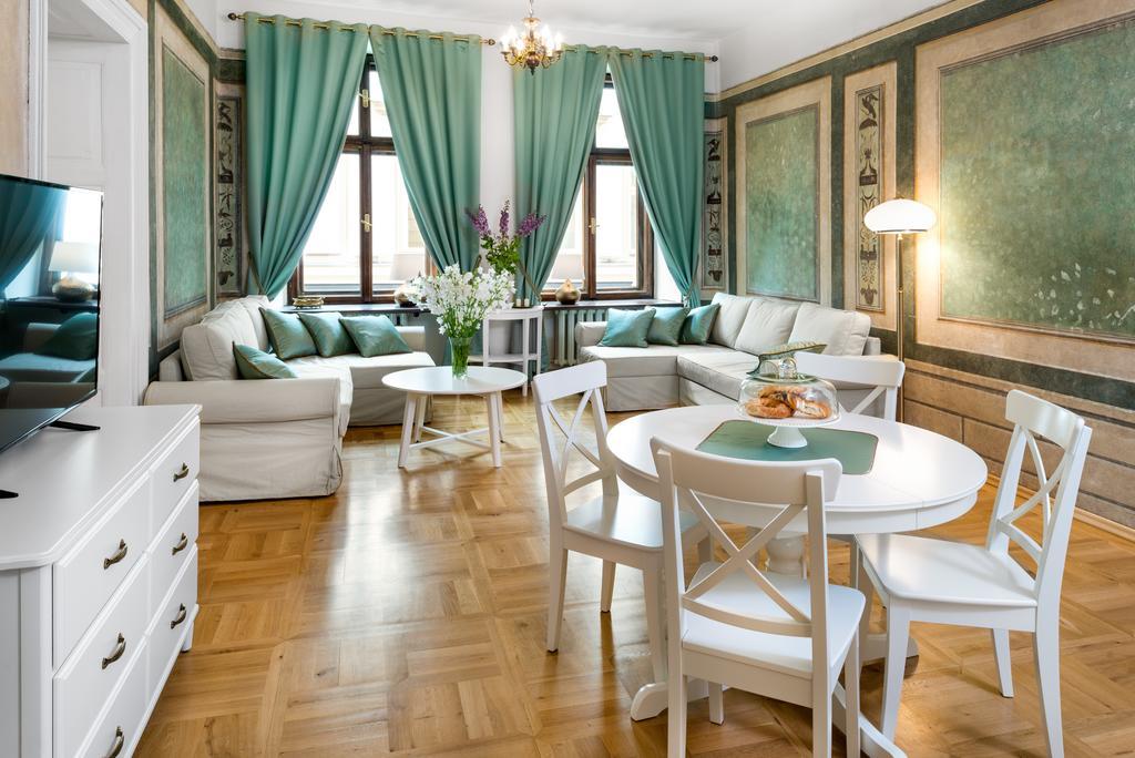 P&J Luxury Apartments 크라쿠프 외부 사진