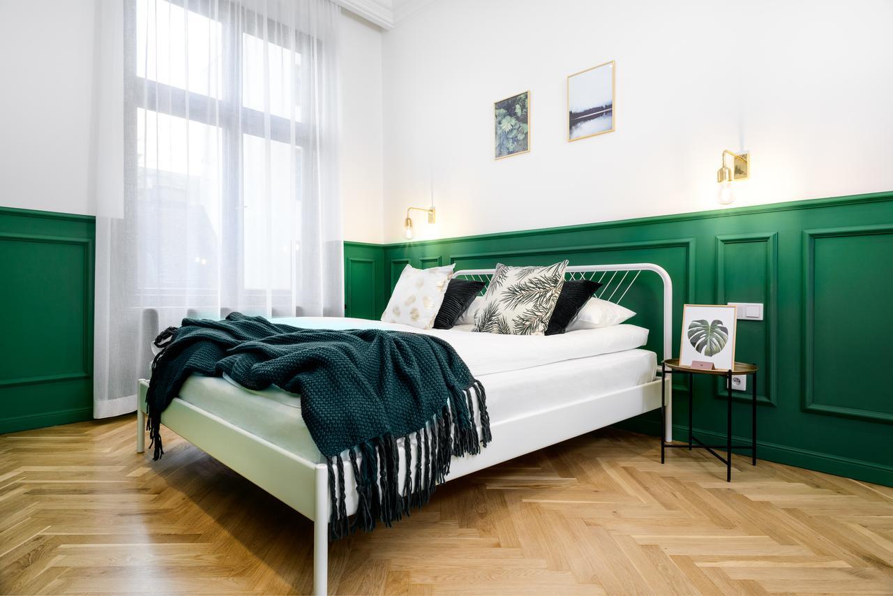 P&J Luxury Apartments 크라쿠프 외부 사진